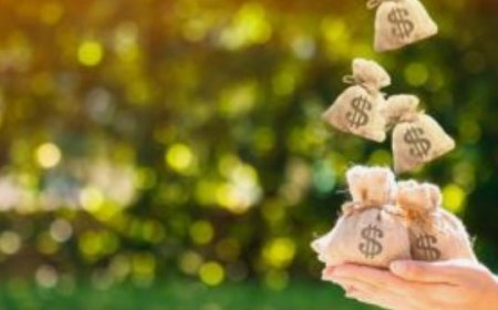 Saving Smart: Unlocking the Secrets to Effective Money Management on a Middle-Class Income