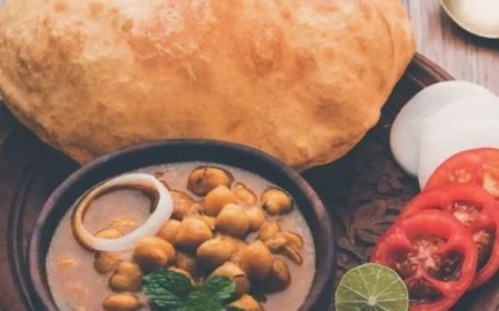 Chole Bhature: Delhi's Iconic Culinary Delight