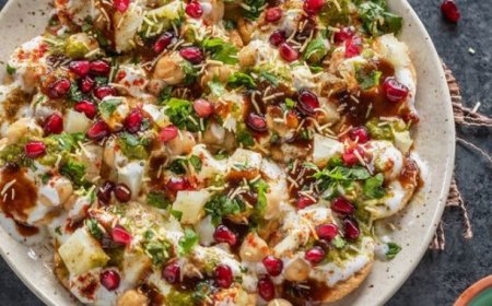 Savory Delights: Exploring the Irresistible Flavors of Papdi Chaat in Delhi