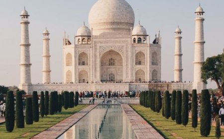 Unveiling India's Timeless Treasures: Exploring the Famous Historical Sites