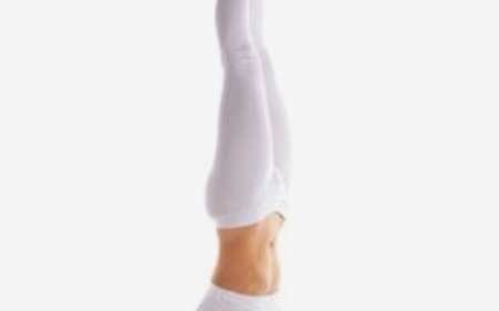 Unlocking the Benefits of Sirsasana: The Headstand Pose for Physical and Mental Well-being