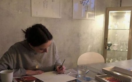 Inspirational Course Choices for Creative Undergraduates: Exploring Artistic and Conforming Pathways