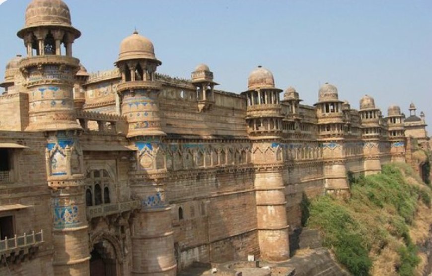 Exploring the Majesty of Gwalior Kila: A Journey through History and Architecture