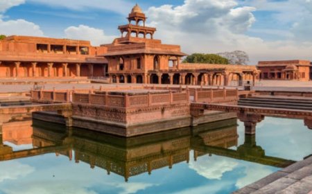 Fatehpur Sikri: A Glimpse into Mughal Grandeur
