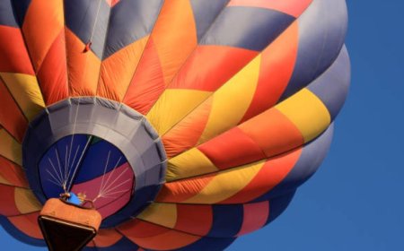 Soaring Serenity: Hot Air Balloon Rides