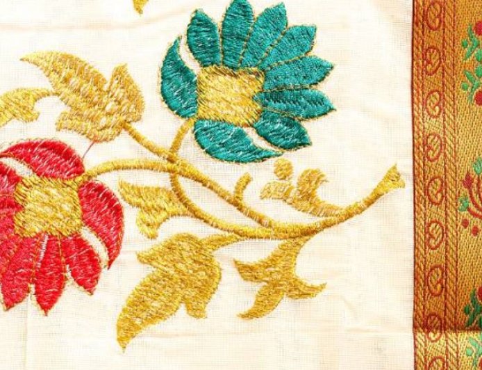 Kerala's Top 5 Handloom Treasures