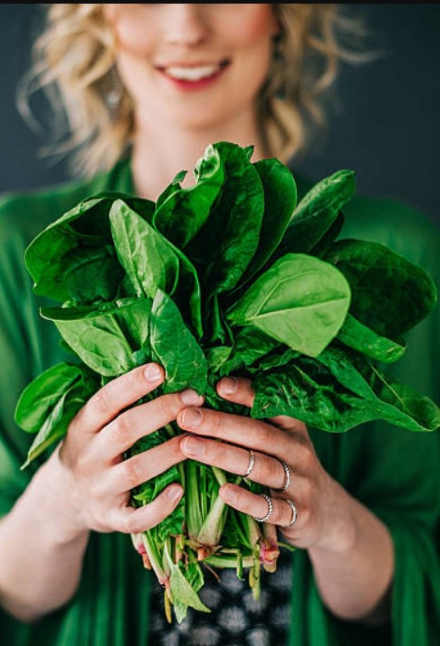The Top 10 Health Benefits of Spinach