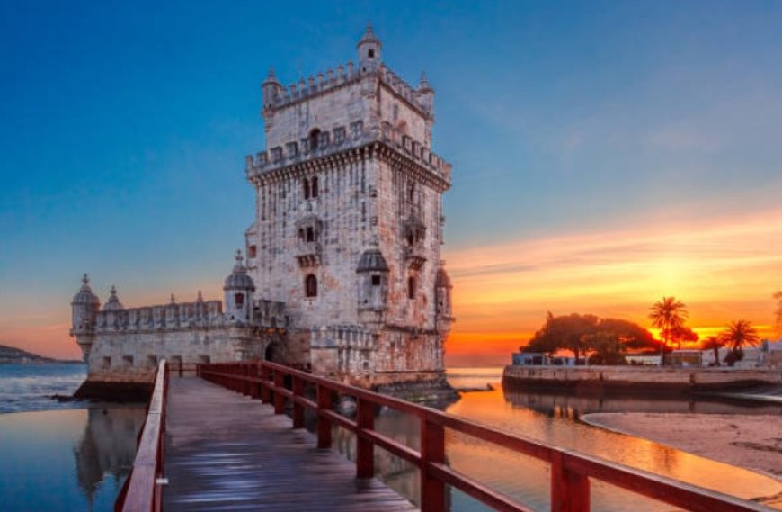 Lisbon, Portugal: A Guide to the City of Charm, Culture, and Cuisine